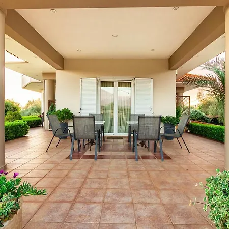 Olive Park Villa Kalamata