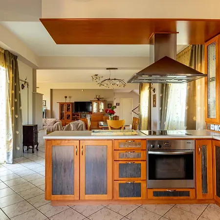Villa Olive Park